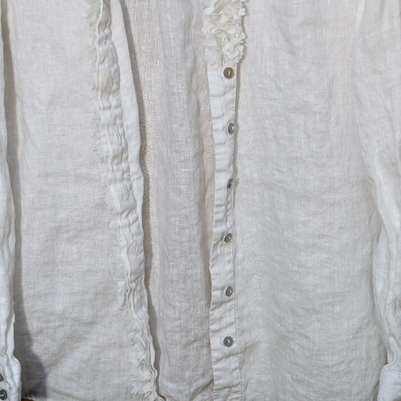 Chico’s White Floral Applique Ruffle Linen Tunic LS Top Sz 2/US Large Beach Boho - Picture 8 of 10